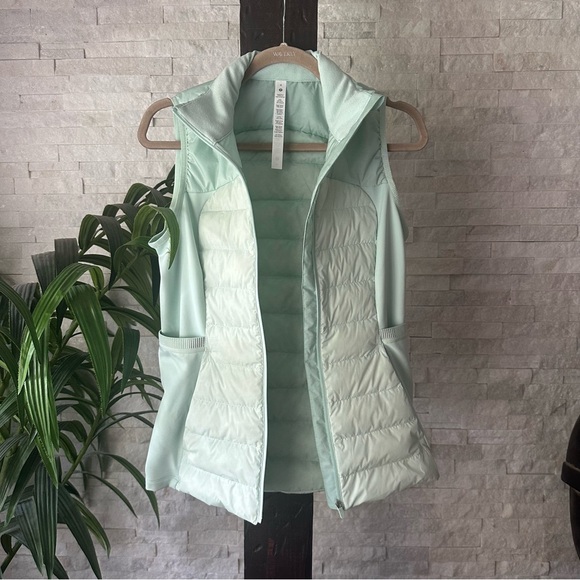 Lululemon “Down for it All” Delicate Mint Sea foam Green Goose Down Vest Size 8 - Picture 10 of 15
